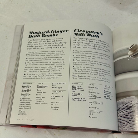 Hello Glow & Essential Glow books - Picture 3 of 5